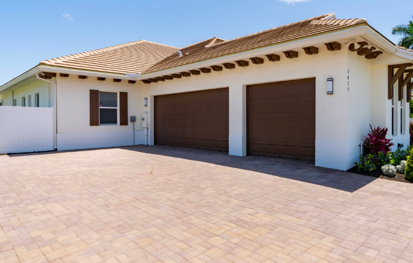 Residential Garage Door Installation in Highland Beach